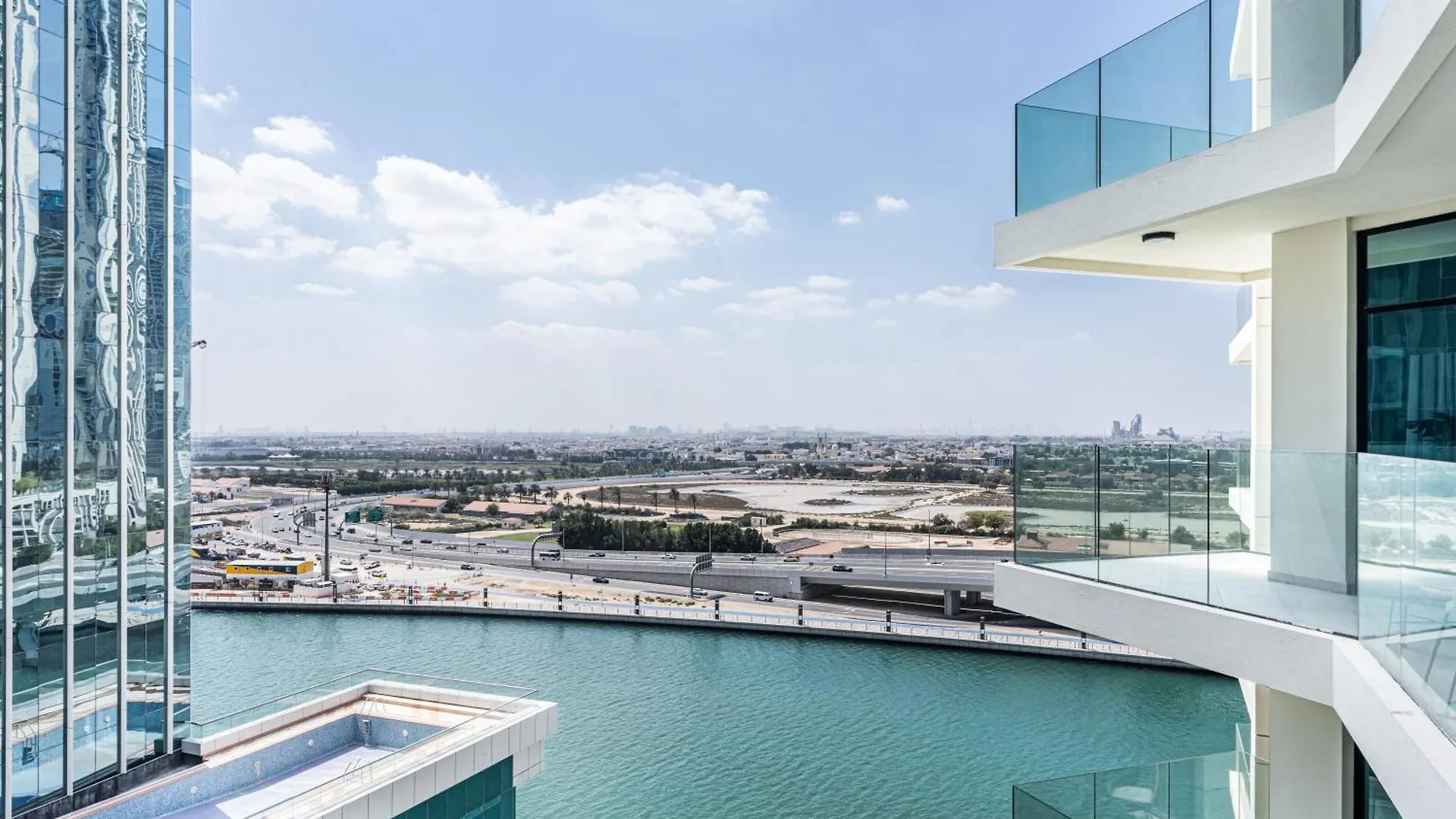Gorgeous Central Home By Missoni With Canal Views دبي